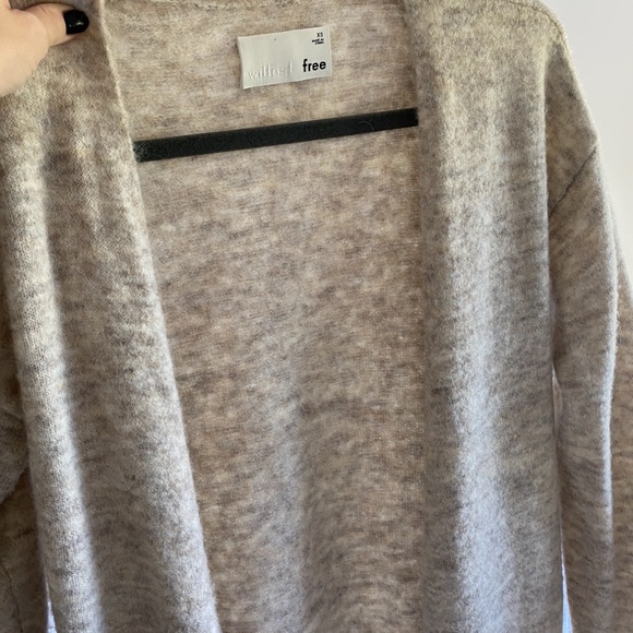 Wilfred Free XS long cardigan - looks gray but is more of a cream colour - Picture 2 of 6